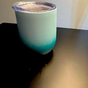 CORAL SEA COLLECTION WINE TUMBLER blue ombré. New